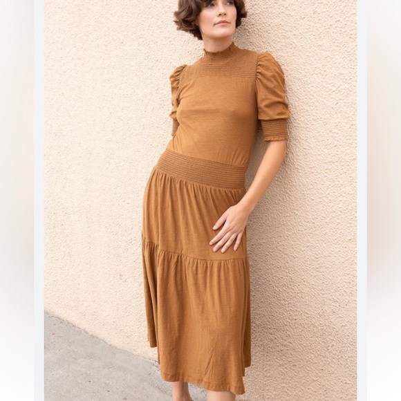Nation LTD Dresses & Skirts - Nation LTD Brown Short Sleeve Midi Dress Size XS